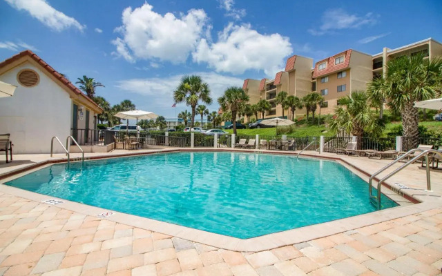 Windjammer Apartment 412