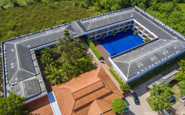 Vana Wellness Resort