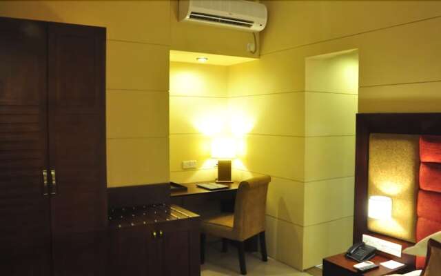Hotel Holiday Villa