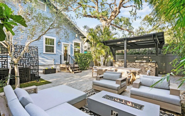 Sunset Bungalow With Hot Tub - 6ppl