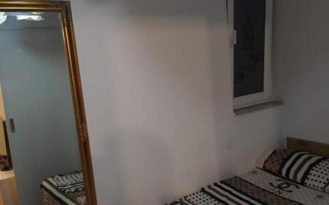 Lovely 1 bedroom apartment near Eye of Tirana