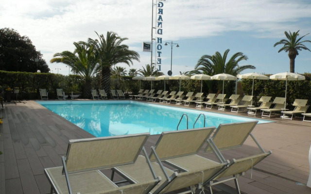 Grand Hotel