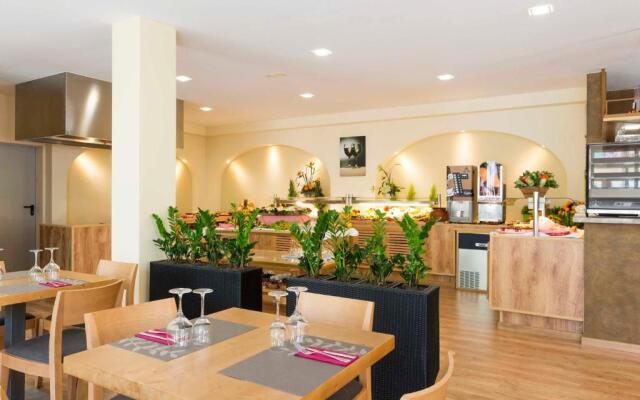 Santa Ponsa Pins Hotel