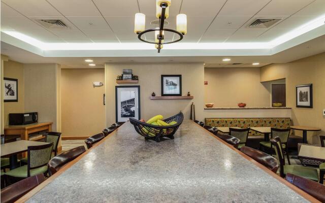 Hampton Inn Waterville