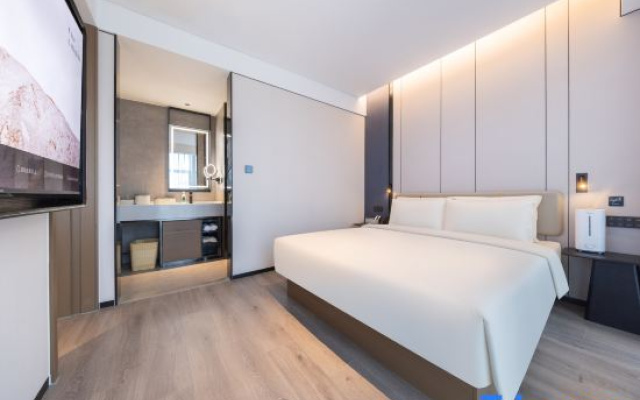 Hami Yizhou District Qiyi Night Market Atour Hotel