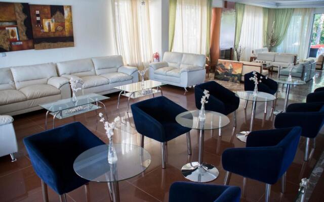 Hotel Ena