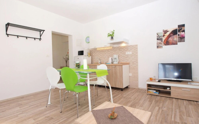 Apartment 1403