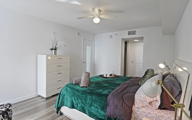 OneLuxStay in the Heart of Brickell