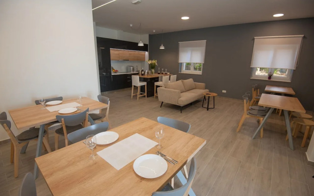 Seaside Luxury Suites