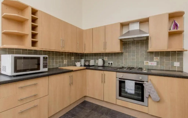 St James Quarter 2 Bed Apartment