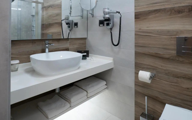 Novos Luxury Suites