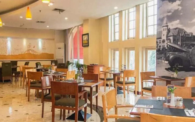 Hotel Rajawali
