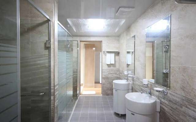 Jeju Bunker Hotel & Resort
