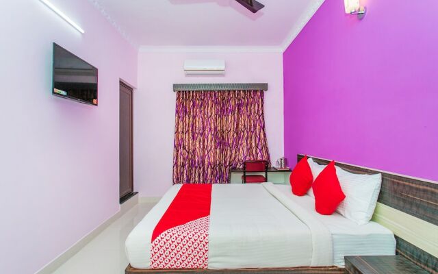 OYO 16842 Brahma Inn