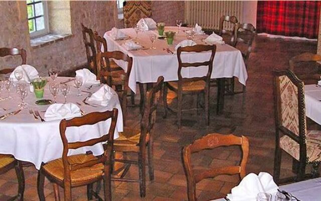 Logis Le Moulin De Cierzac