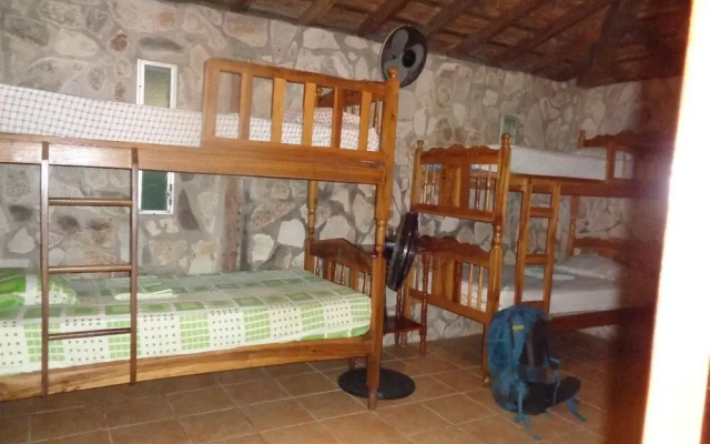 Hotel La Barca De Oro - Hostel