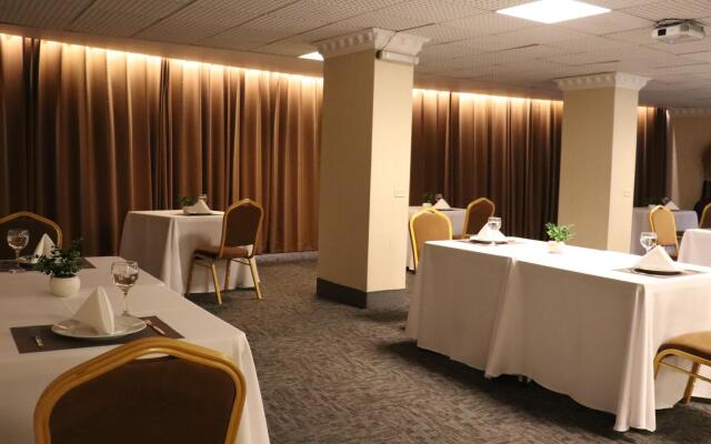 Inkari Suites Hotel