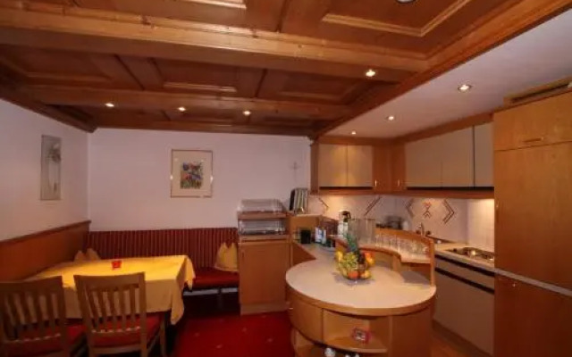 Apart Frühstückspension Stark