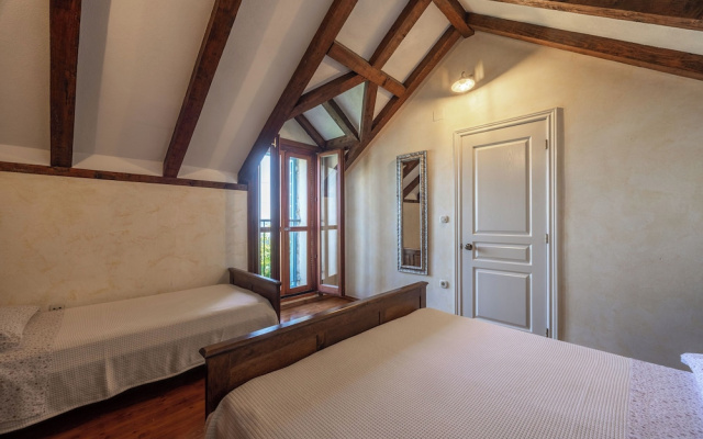 Villa Ela