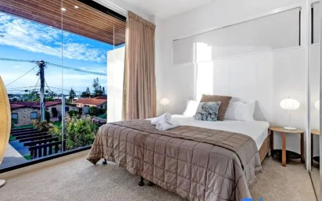 Luxico Wanderlust (Heated Pool)
