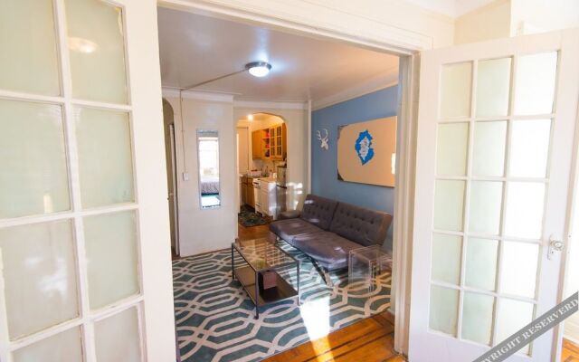 NYC East Village Beach Bungalow Getaway 1Br