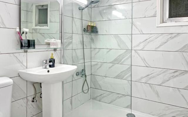 1BR Seaview Apt close to the beach - Top location