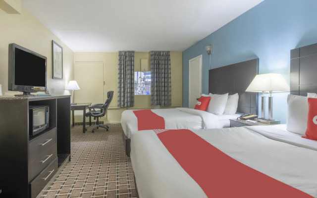 OYO Hotel Knoxville TN Cedar Bluff I-40