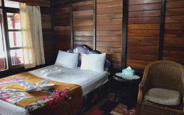 Villa Marindu And Glamping – Guest Rooms – Ciater