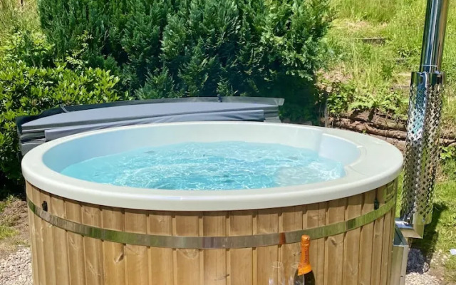 Villa in Rudnik With Private hot tub