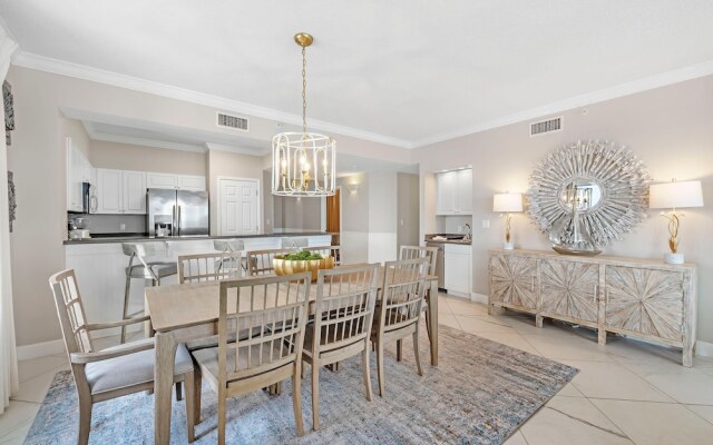 Windemere 908 with Pool Side Cabana