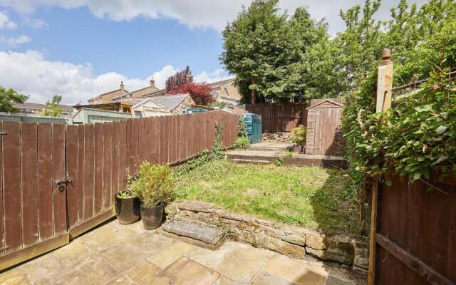 Host Stay Elliott Terrace