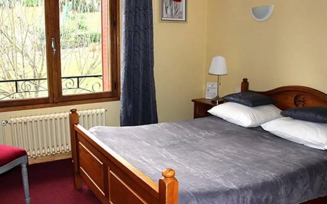 Logis Hôtel Rest. Ô Pervenches Et Spa