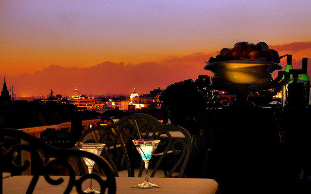 Marcella Royal Hotel - Rooftop Garden