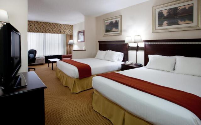 Lexington Inn and Suites