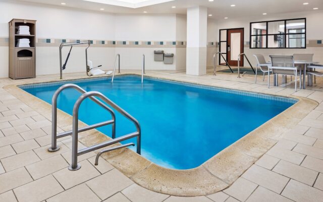 Courtyard Stamford Downtown