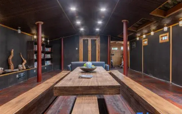 Great Wall Hill Yard