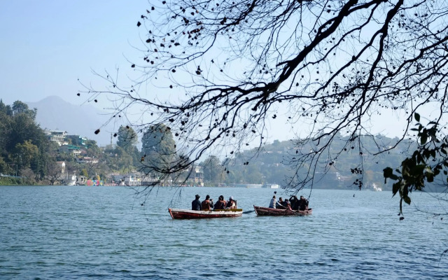 The Rosefinch Sarovar Portico