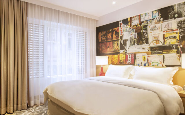 Caravel Hotel