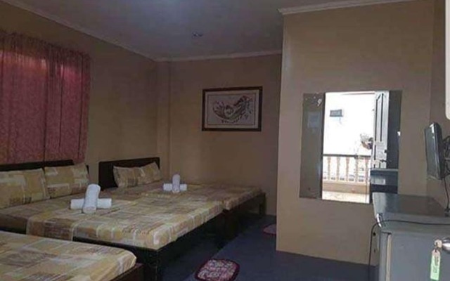 Madid's Inn Boracay