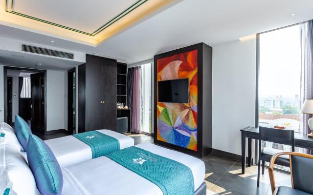 White Lotus Hue Hotel