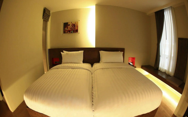 Silom One