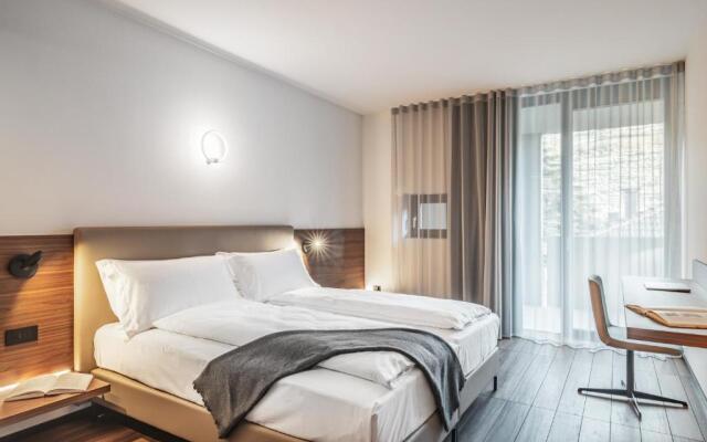 ESSENCE - Charming Suites