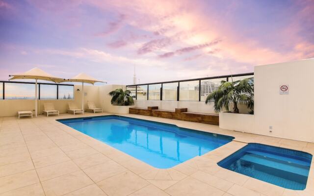 Amazing Location Cozy Stay with Parking