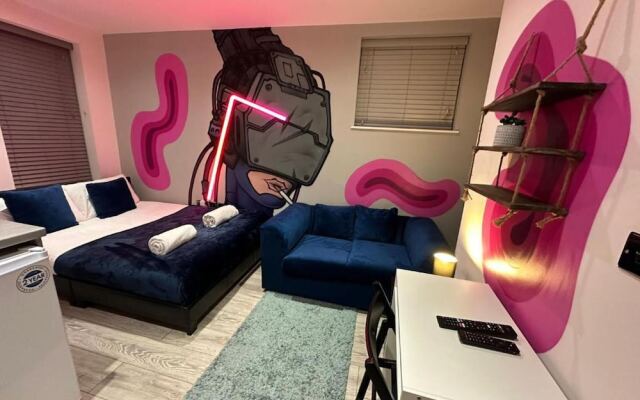 Inviting Studio Flat at Lewisham Way, Se14 London