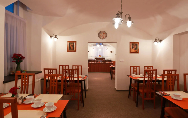 Hotel U Svatého Jana