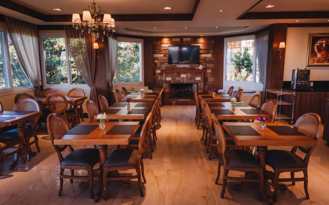 Hotel Jardins da Colina