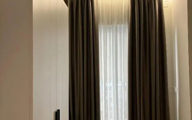 Clinton Tirana Inn