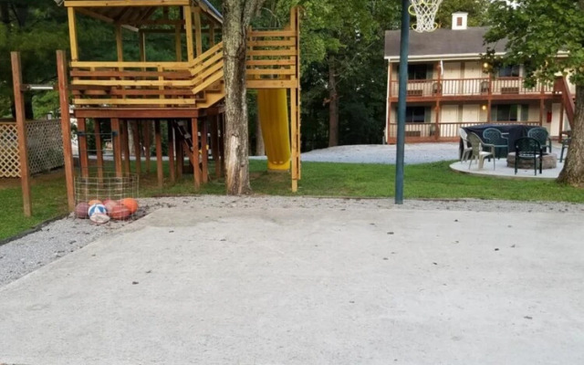 Timber Pointe Resort