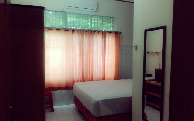 OYO 1216 Hotel Sejati