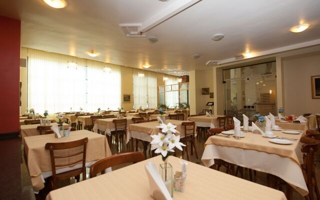 Carlton Plaza São José dos Campos